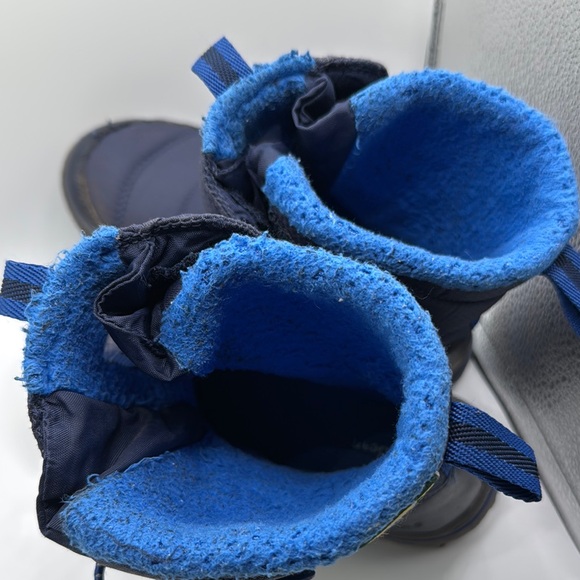 L.L. Bean Navy Blue Winter Boots - Picture 9 of 9